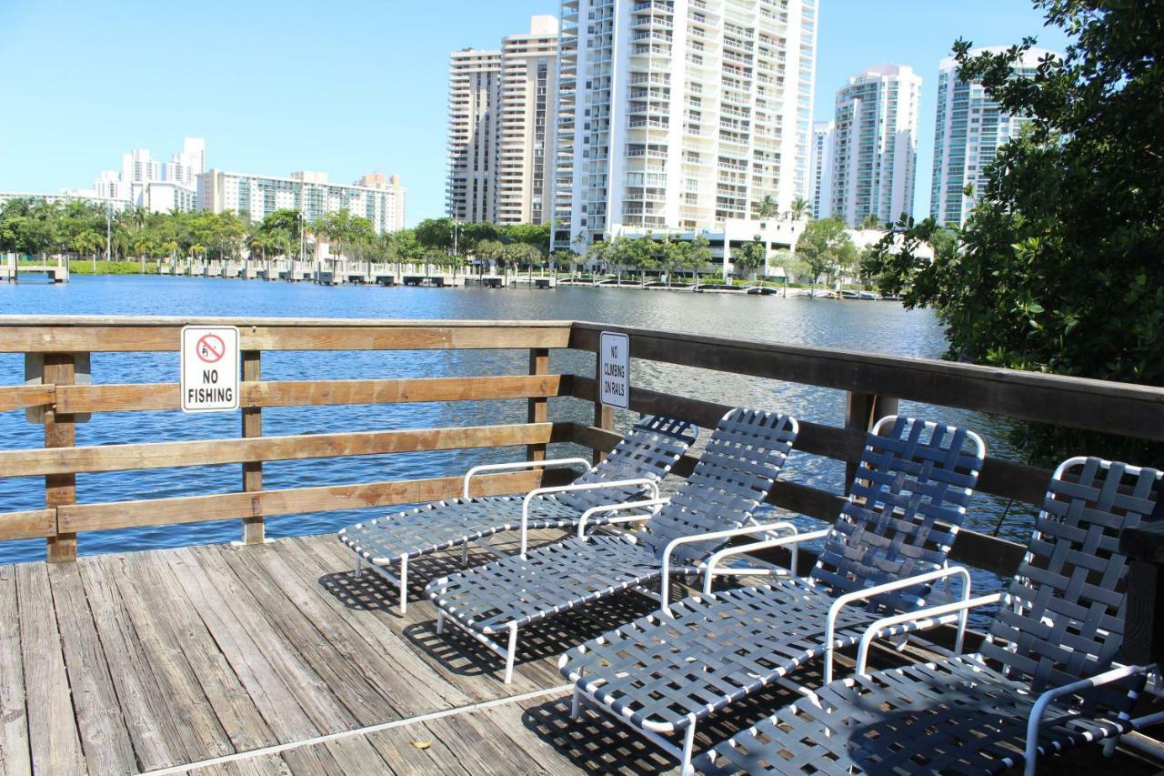 Yacht Club At Aventura 2 Bed 2 Bath Luxurius Cozy Brand New Exterior foto