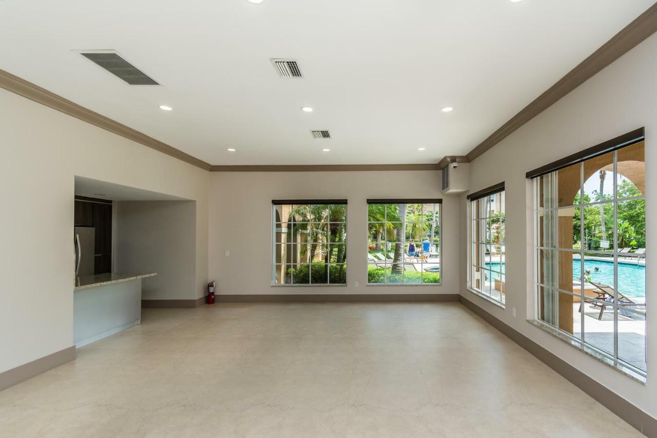 Yacht Club At Aventura 2 Bed 2 Bath Luxurius Cozy Brand New Exterior foto